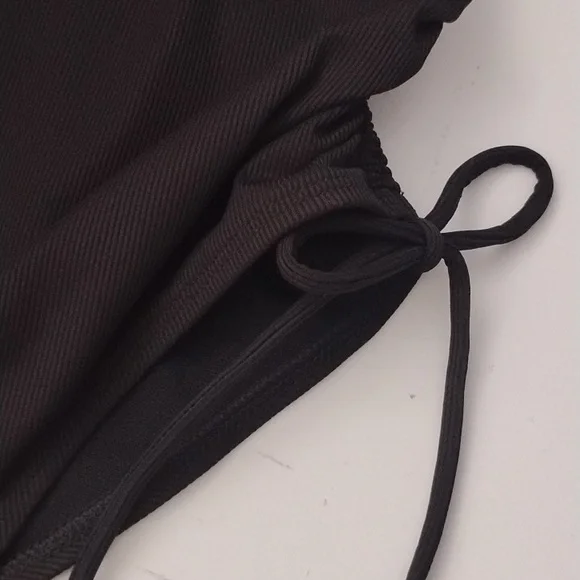 Shade & Shore Elegant Black Swimsuit 5/$20 - Picture 4 of 6